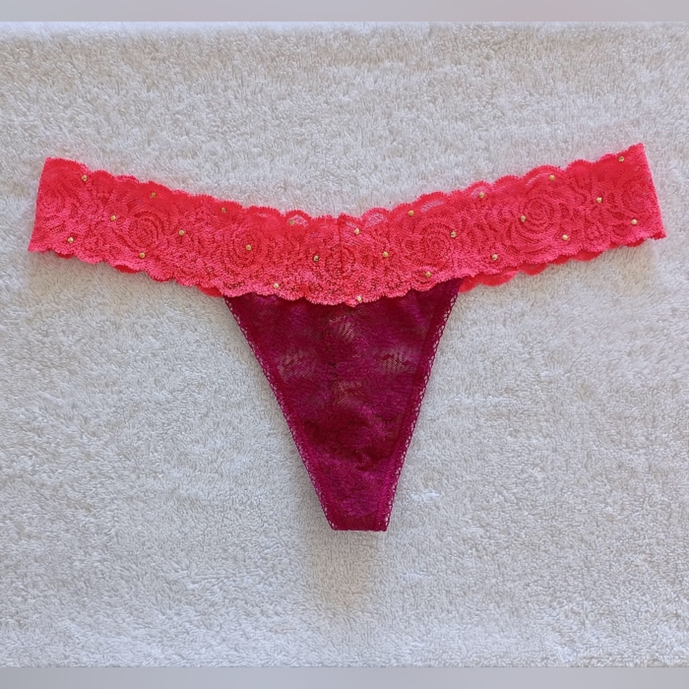 Vintage 2014  Victoria's Secret Lace Thong Panties With Beads, Size M